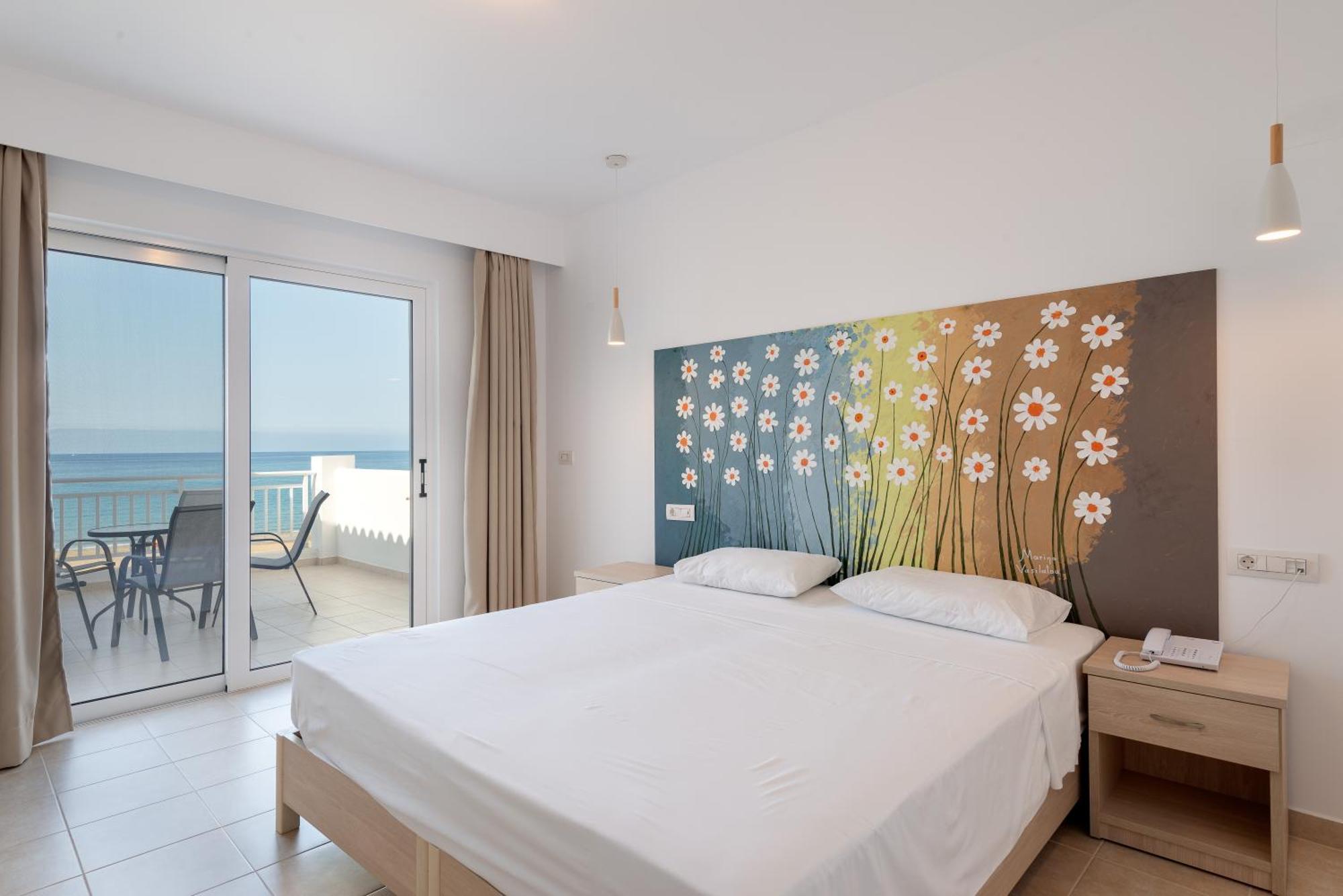 Ratzaklíon Marina Bay Hotel מראה חיצוני תמונה